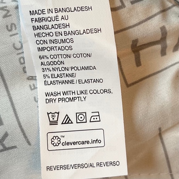 Van Heusen Men's Casual Short Flat Front; New with tags; 38Wx9.5 - Picture 12 of 16